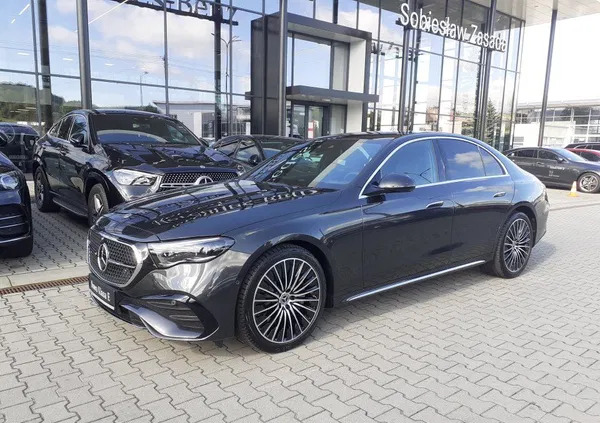 małopolskie Mercedes-Benz Klasa E cena 366000 przebieg: 3472, rok produkcji 2023 z Bobolice